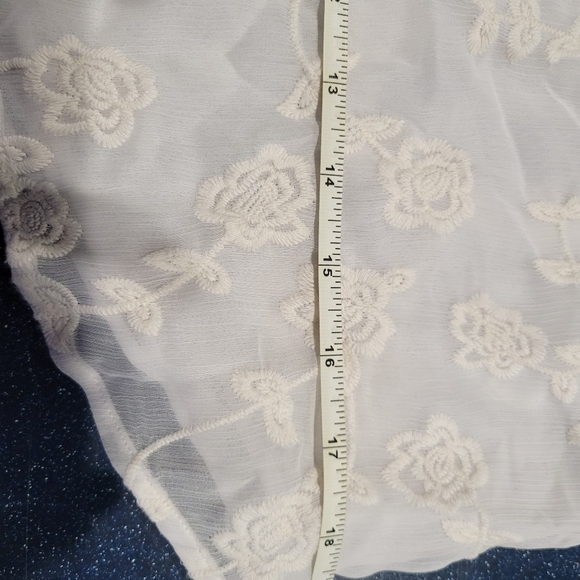 Daniel Rainn Rizer Halter Top - Picture 8 of 10